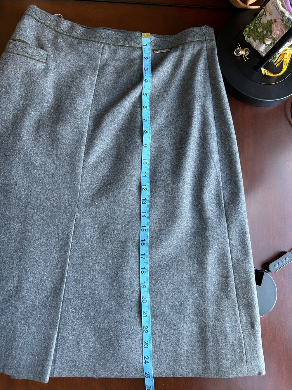 Geiger Tyrol pure new wool pencil skirt size 42 grey green embroidery at waist